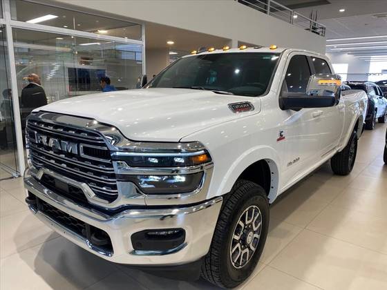 RAM 3500 6.7 I6 TURBO DIESEL LIMITED LONGHORN CD 4X4  AUTOMÁTICO